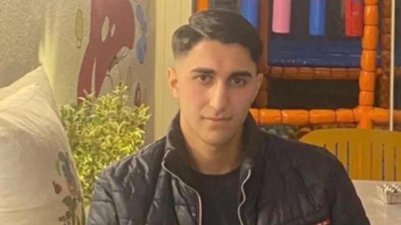 Mersin'de 17 Yaşındaki Genç Göğsünden Bıçaklanarak Hayatını Kaybetti