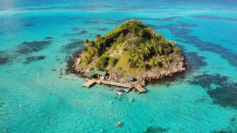 Crab Cay: Milyarderlerin Tercihi Özel Köprülü Gizli Ada Satışa Çıktı