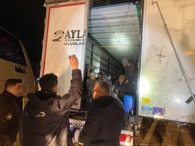 Çankırı'da 75 Afganistan Uyruklu Düzensiz Göçmen Yakalandı