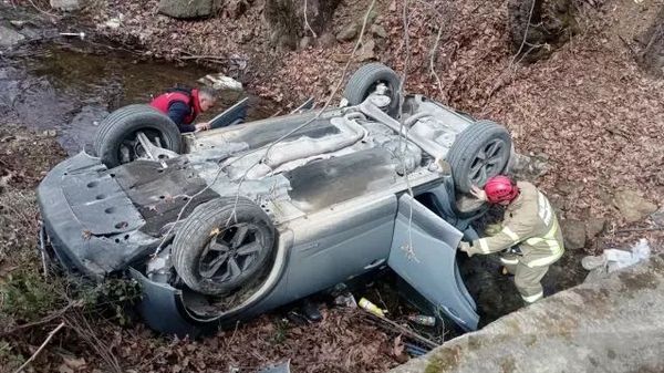 Edremit'te İki Trafik Kazasında 7 Kişi Yaralandı