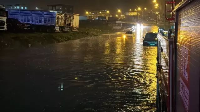 Cizre'de Sağanak Yağışlar Hayatı Felç Etti