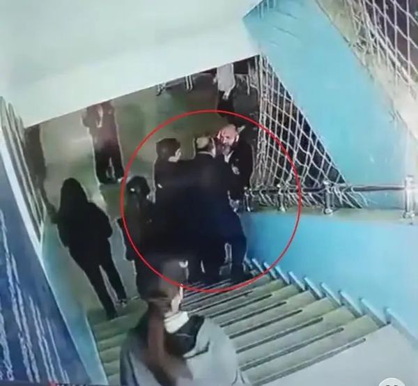 Okulda Öğretmene Yönelik Darp Olayıyla İlgili Soruşturma Başlatıldı