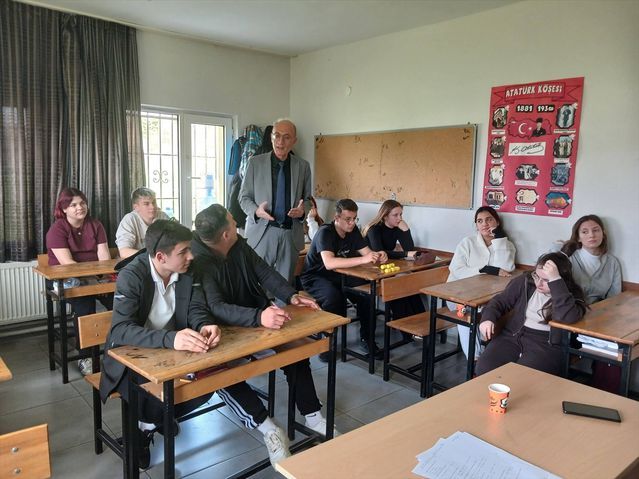 Vize İlçe Milli Eğitim Müdürü Akdemir, Kıyıköy Okullarını Ziyaret Etti