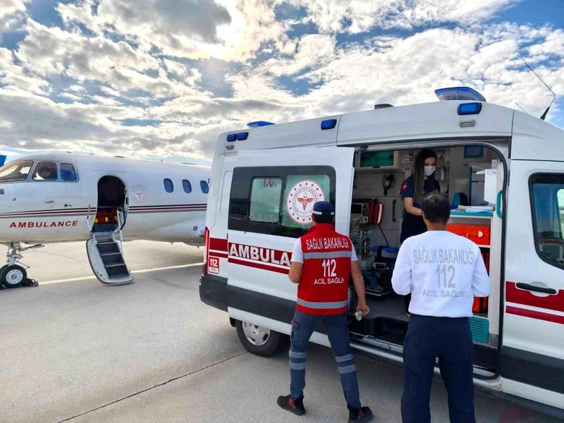 Van'daki Kalp Hastası Bebek Ambulans Uçakla İstanbul'a Gönderildi