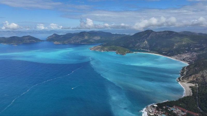 Fethiye Ölüdeniz’de Turkuaz Rengiyle Büyüleyen Manzaralar