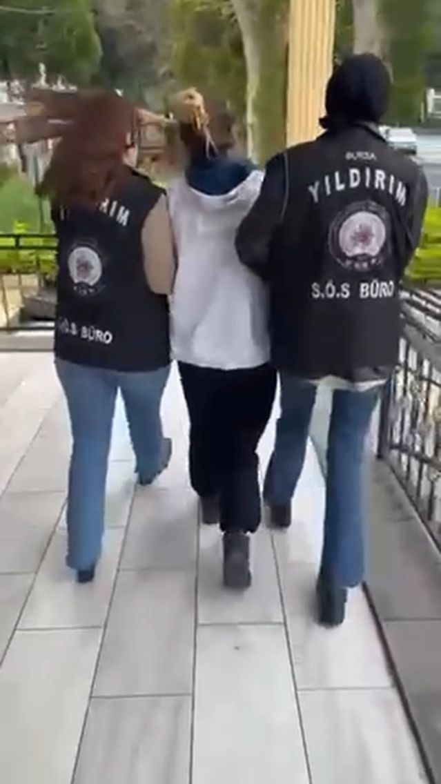 Bursa'da 108 Yıllık Hapis Cezası Olan Kadın Polis Tarafından Yakalandı