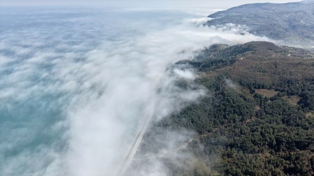 Sinop'ta Karadeniz Sahilinde Oluşan Sis Bulutları Dronla Kaydedildi