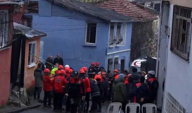İstanbul Fatih’te Doğalgaz Patlaması Sonrası İki Bina Çöktü: Mahalle Sakinleri Olayı Anlattı