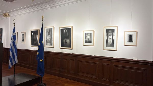 İstanbul’da Yunanistan Ulusal Günü “Aynoroz: Sessizliğin Diyarı” Sergisiyle Kutlandı