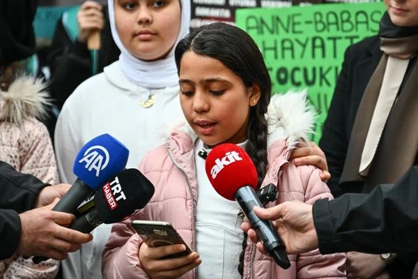 Üsküdar'da 15 Ramazan Dünya Yetimler Günü Programı Düzenlendi