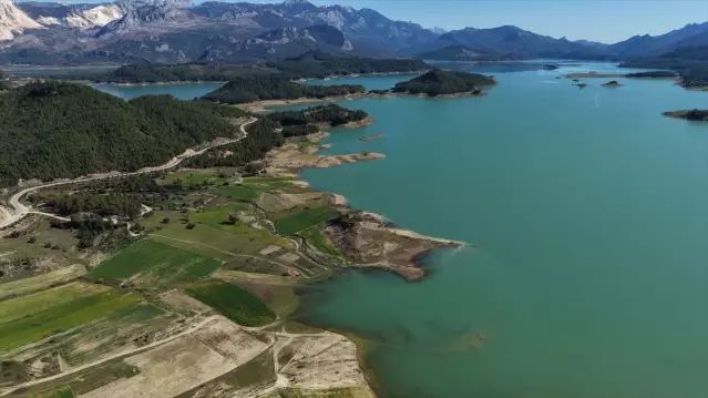 Bucak'taki Karacaören ve Onaç Barajlarında Su Seviyesi Yükseldi