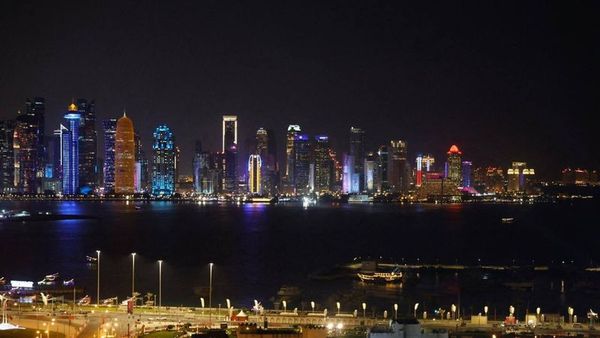 Doha'da Şiddetli Patlamalar ve Acil Uyarılar Gönderildi