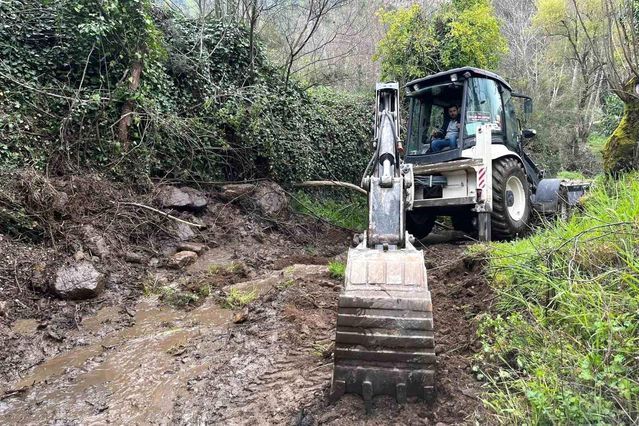 Efeler Belediyesi Yol Çalışmalarıyla Ulaşımı Kolaylaştırıyor