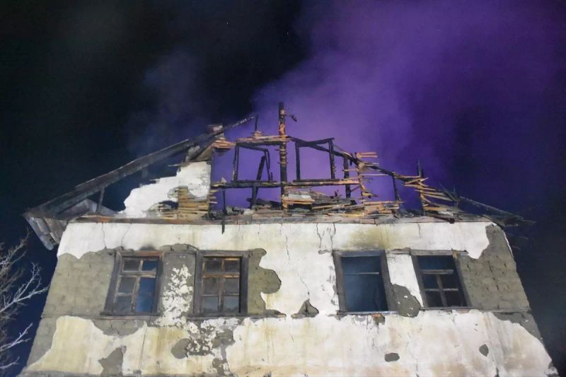 Gümüşhane'de Müstakil Evdeki Yangında 1 Kişi Hayatını Kaybetti