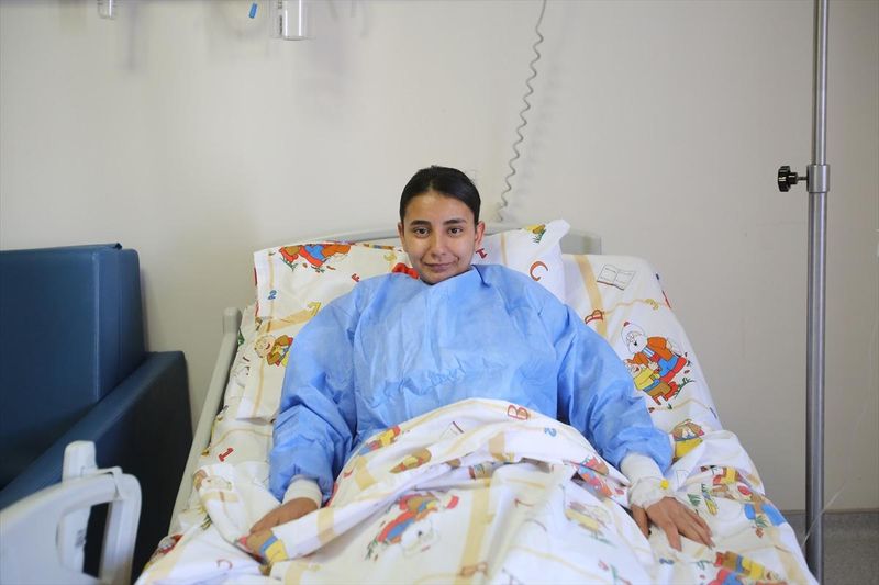 Hatay'da Karın Ağrısıyla Hastaneye Kaldırılan Sultan'ın Midesinden 3 Kilo Saç Çıktı