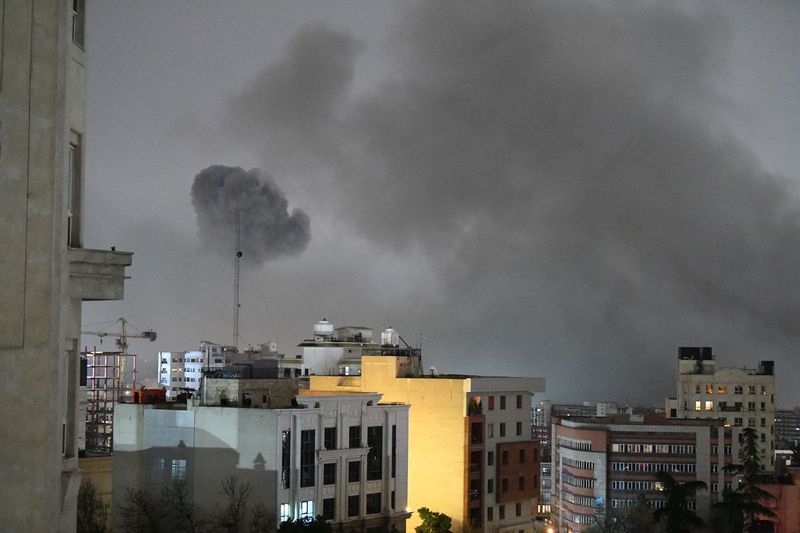 ABD ve İsrail'in İran'a Düzenlediği Hava Saldırılarında 34 Kişi Öldü