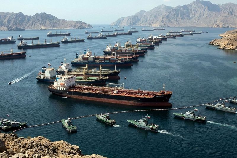 İran, Trump’ın Hürmüz Boğazı Tehdidine Babu'l Mendeb Boğazı Kapanışıyla Cevap Verdi