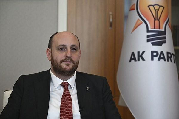 Büyükgümüş'ten Özgür Özel'e Sert Eleştiri: "Böyle Arsızca Bir Siyaset Olabilir Mi?"