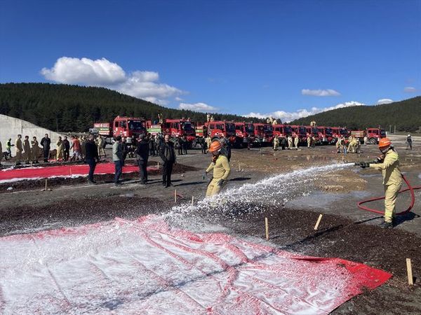 Bolu’da Türkiye Ormancılık Yarışmaları Yangın Söndürme Parkurunda Gerçekleşti