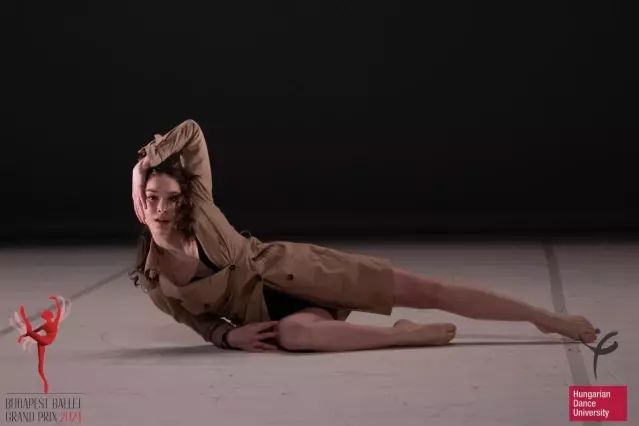 Doğa Deniz Usta, Fransa'da Uluslararası Bale Yarışmasında Birinci Oldu