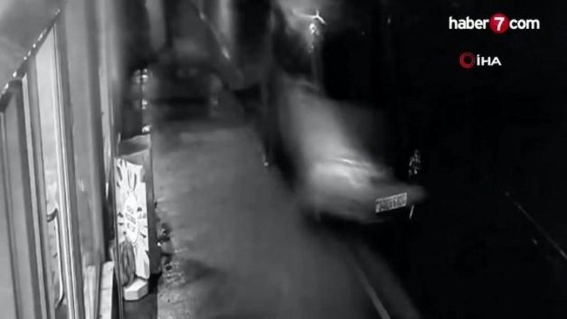 Arnavutköy'de Tekel Bayisinde Alkol Satışı Tartışması Silahlı Arbedeye Dönüştü