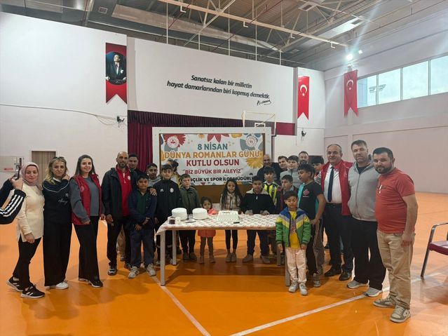 Bafra'da 8 Nisan Dünya Romanlar Günü Etkinlikleri Düzenlendi