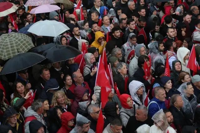 Özgür Özel: Mitinglerde Büyüyen Kalabalıklar Türkiye'nin Umudu