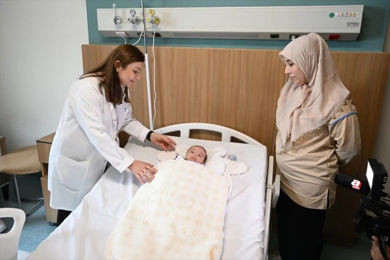 Gaziantep'te Yenidoğan Bebekte Başarıyla Gerçekleştirilen 7,5 cm'lik Tümör Ameliyatı