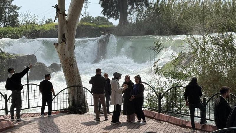 Tarsus Şelalesi Yağışlarla İlk Kez Bu Seviyede Akıyor