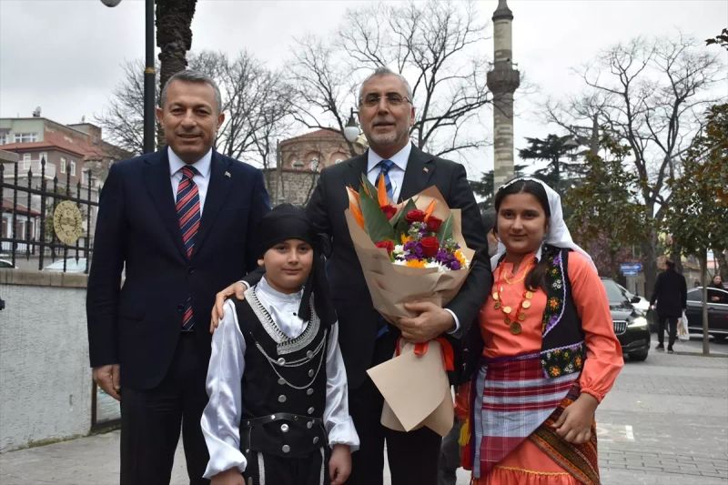 Bakan Işıkhan Trabzon’da Yoğun Ziyaretlerde Bulundu