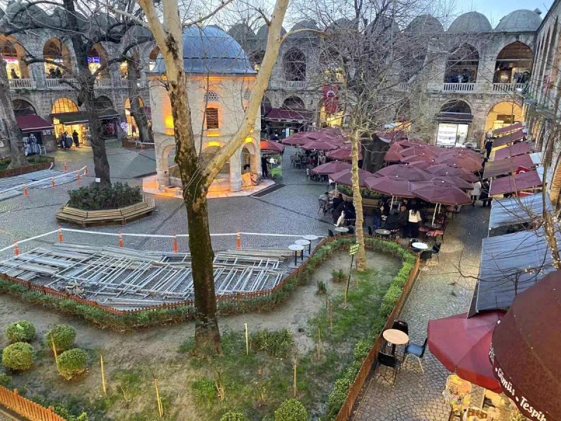 Koza Han'da Kafelerin Tahliyesine Mahkeme Engeli Getirdi