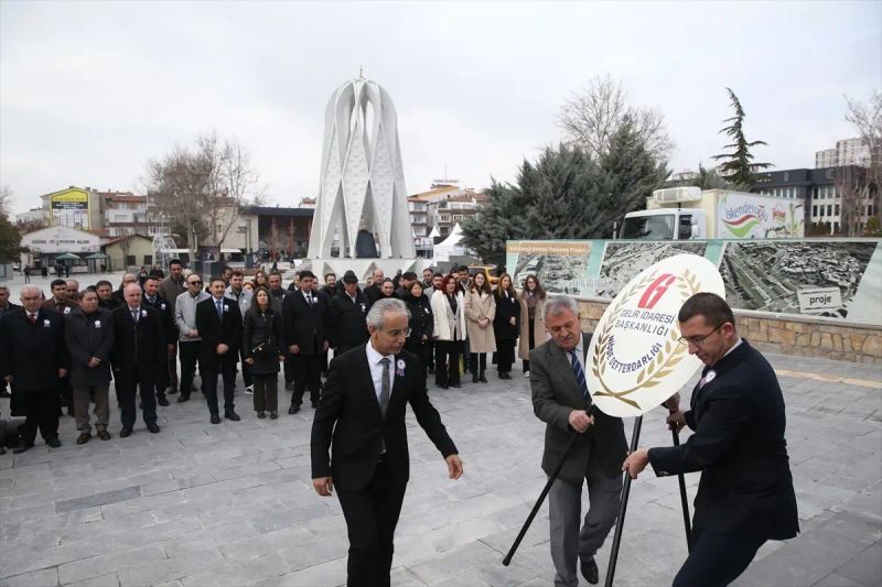 37. Vergi Haftası Töreni Niğde'de Atatürk Anıtı'nda Kutlandı