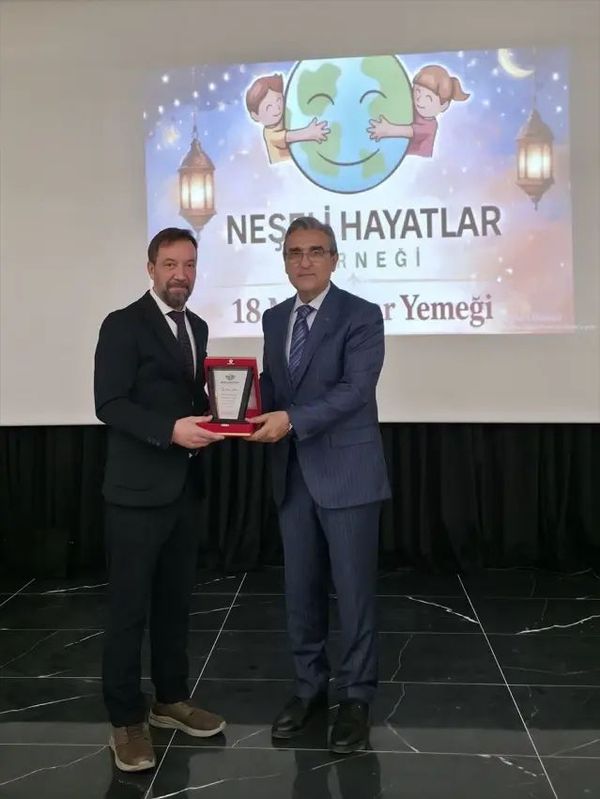 Eskişehir'de Çocuk Evleri Sitesindeki Çocuklar İçin İftar Programı Düzenlendi