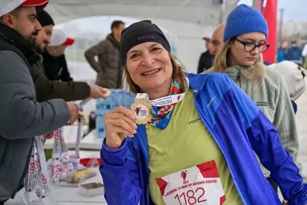4. Geleneksel Tıp Bayramı Koşusu Ankara'da Düzenlendi