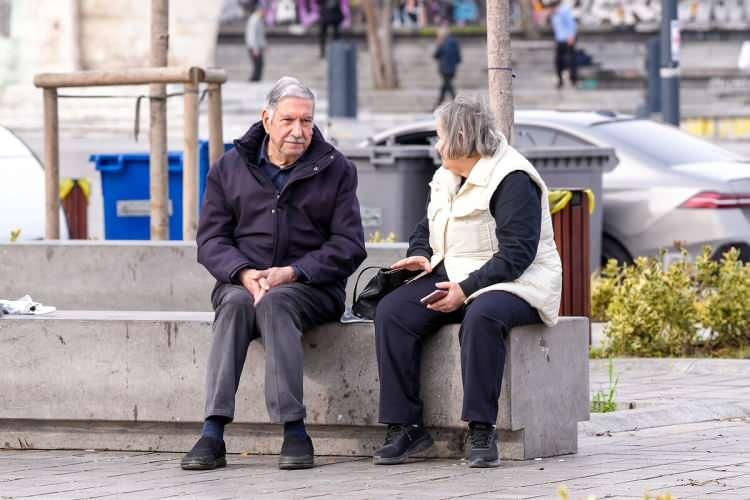 Türkiye'nin En Yaşlı İli Açıklandı: Emeklilerin Yoğun Olduğu Şehir Belli Oldu