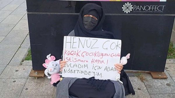 İstanbul'da İstismar İddialarıyla Gündeme Gelen Anne ve Kızı Ölü Bulundu