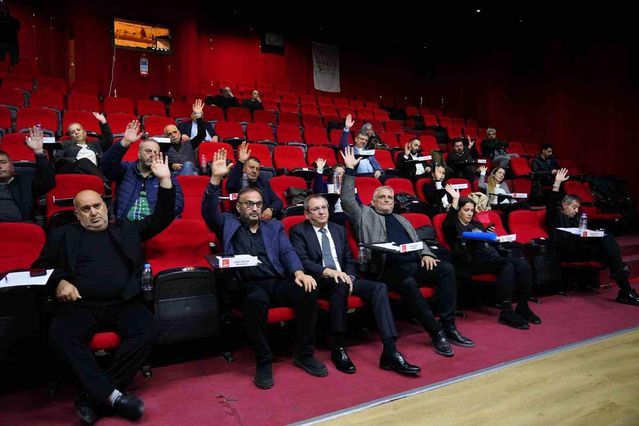 Ayvalık Belediyesi 2025 Faaliyet Raporunu Oy Birliğiyle Onayladı