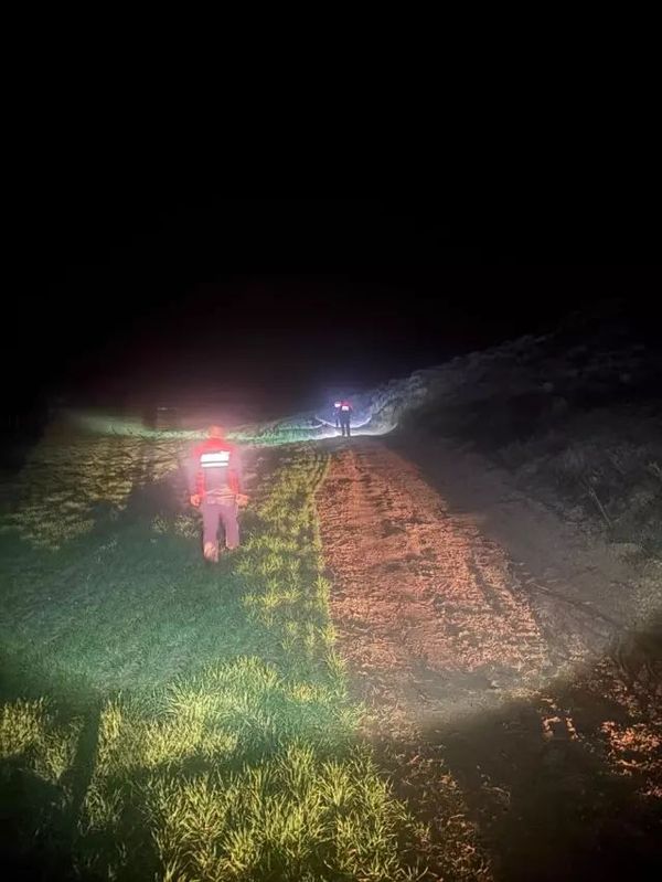 Çorum'da Çamura Saplanan Aile AFAD Tarafından Kurtarıldı