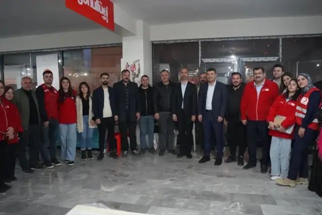 Türk Kızılay Silopi'de İhtiyaç Sahipleri İçin İftar Programı Düzenledi