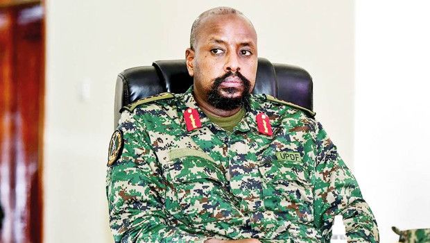 Ugandalı General Türkiye’den 1 Milyar Dolar Talep Ediyor ve Diplomatik İlişkileri Gözden Geçiriyor