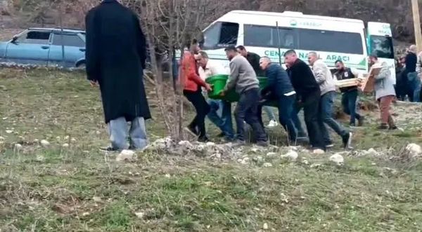 Karabük'te Eşini Vurarak Öldüren Kadın Tutuklandı