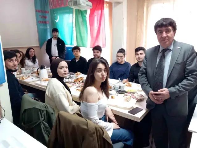Türk Dünyası Öğrencileri Eskişehir'de Kahvaltıda Bir Araya Geldi