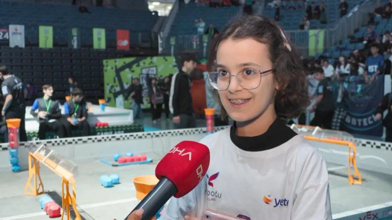 VEX Robotics Türkiye Şampiyonası İstanbul'da Başladı