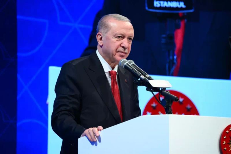 Cumhurbaşkanı Erdoğan, BAE Devlet Başkanı Nahyan ile Telefon Görüşmesi Yaptı