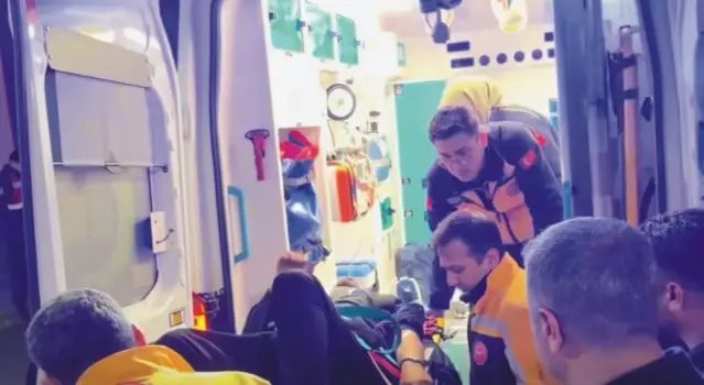 Kahta'da Trafik Kazası: 1 Kişi Hayatını Kaybetti, 4 Yaralı Var