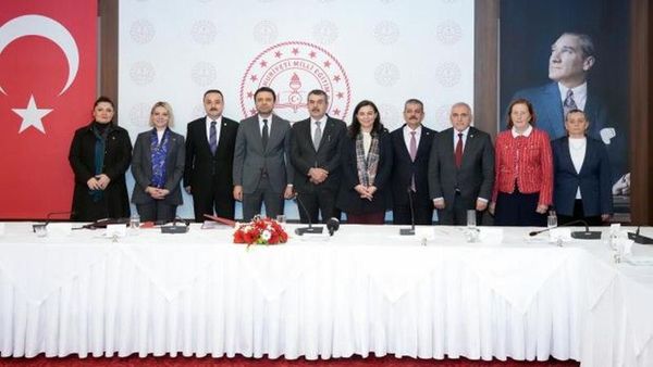 TBMM Çocukların Suça Sürüklenmesini Önleme Komisyonu Milli Eğitim Bakanlığı’nı Ziyaret Etti