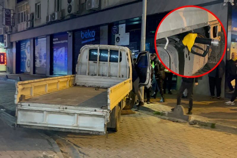 Çalıntı Kamyonetle Yakıt Alırken Yakalanmamak İçin Kaçan Şüpheli Direğe Çarptı