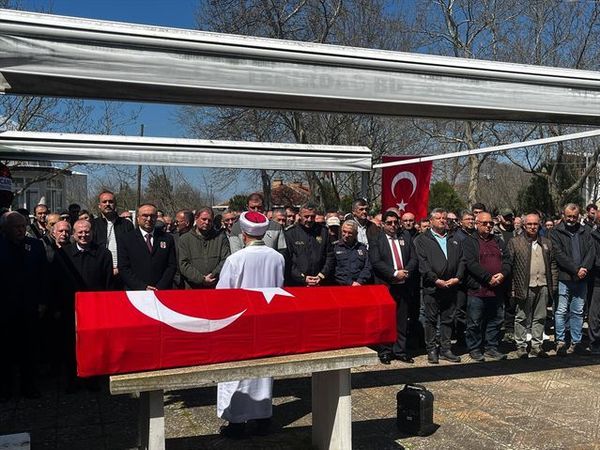 Gazi Emekli Polis Cihat Ufuk Kayalı Son Yolculuğuna Uğurlandı