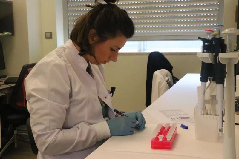 İzmir Biyotıp ve Genom Merkezi Nadiren Görülen Hastalıklarda 70 Tanı Koydu