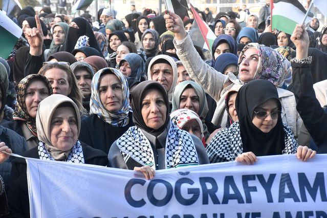 Van’da Gazze’ye Destek İçin Protesto Yürüyüşü Düzenlendi